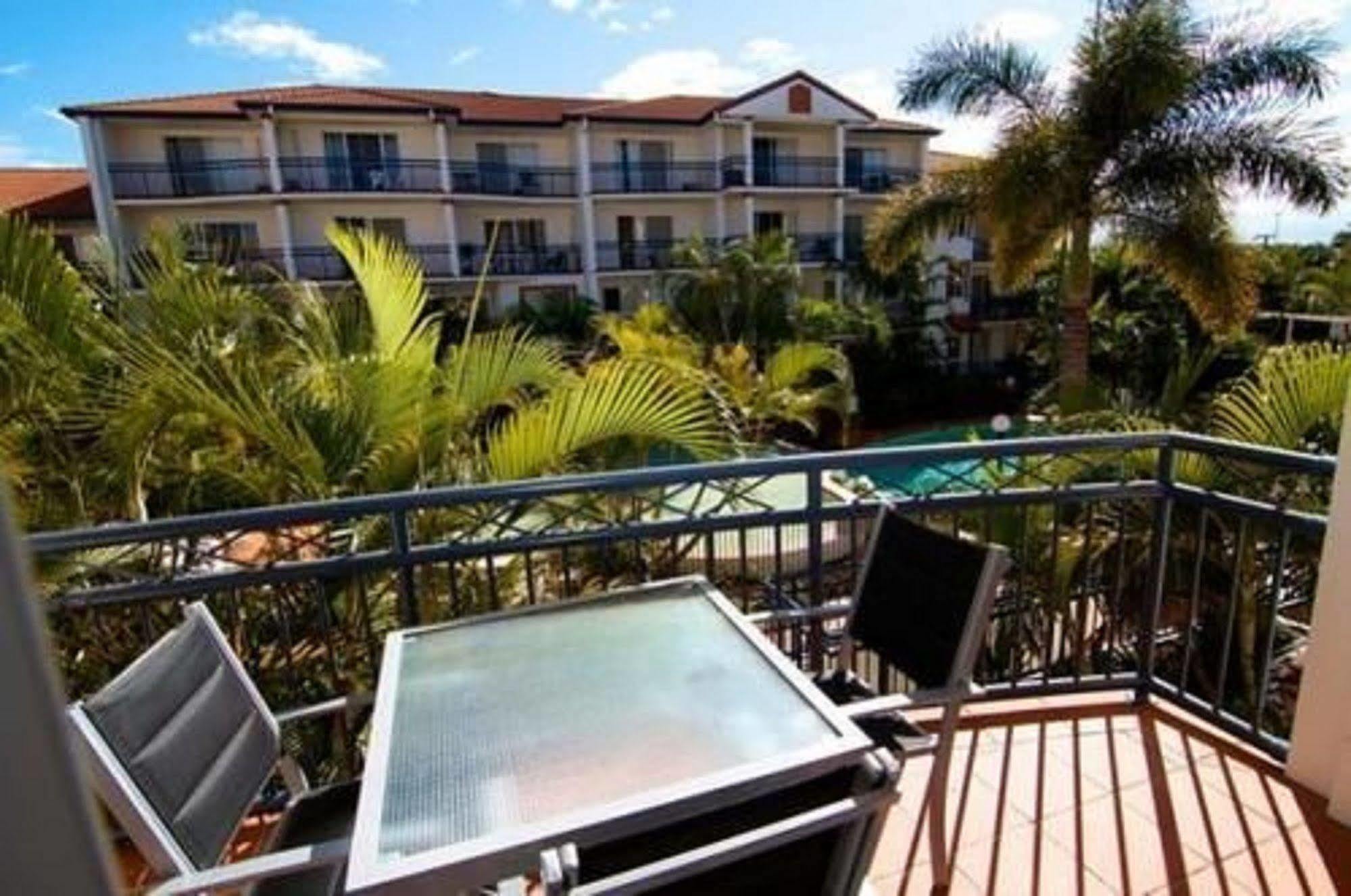 Blue Water Bay Villas Gold Coast Eksteriør billede