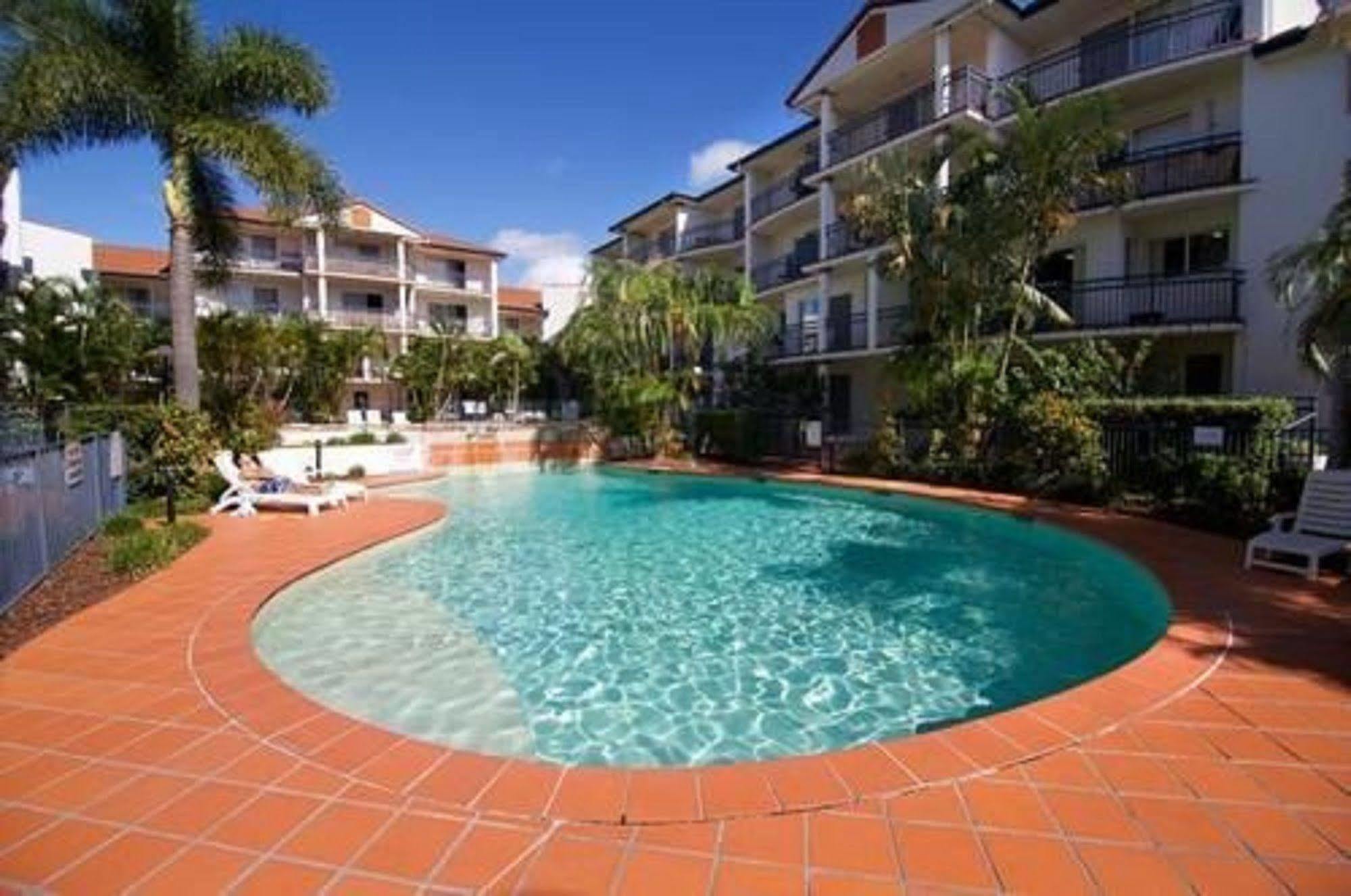 Blue Water Bay Villas Gold Coast Eksteriør billede